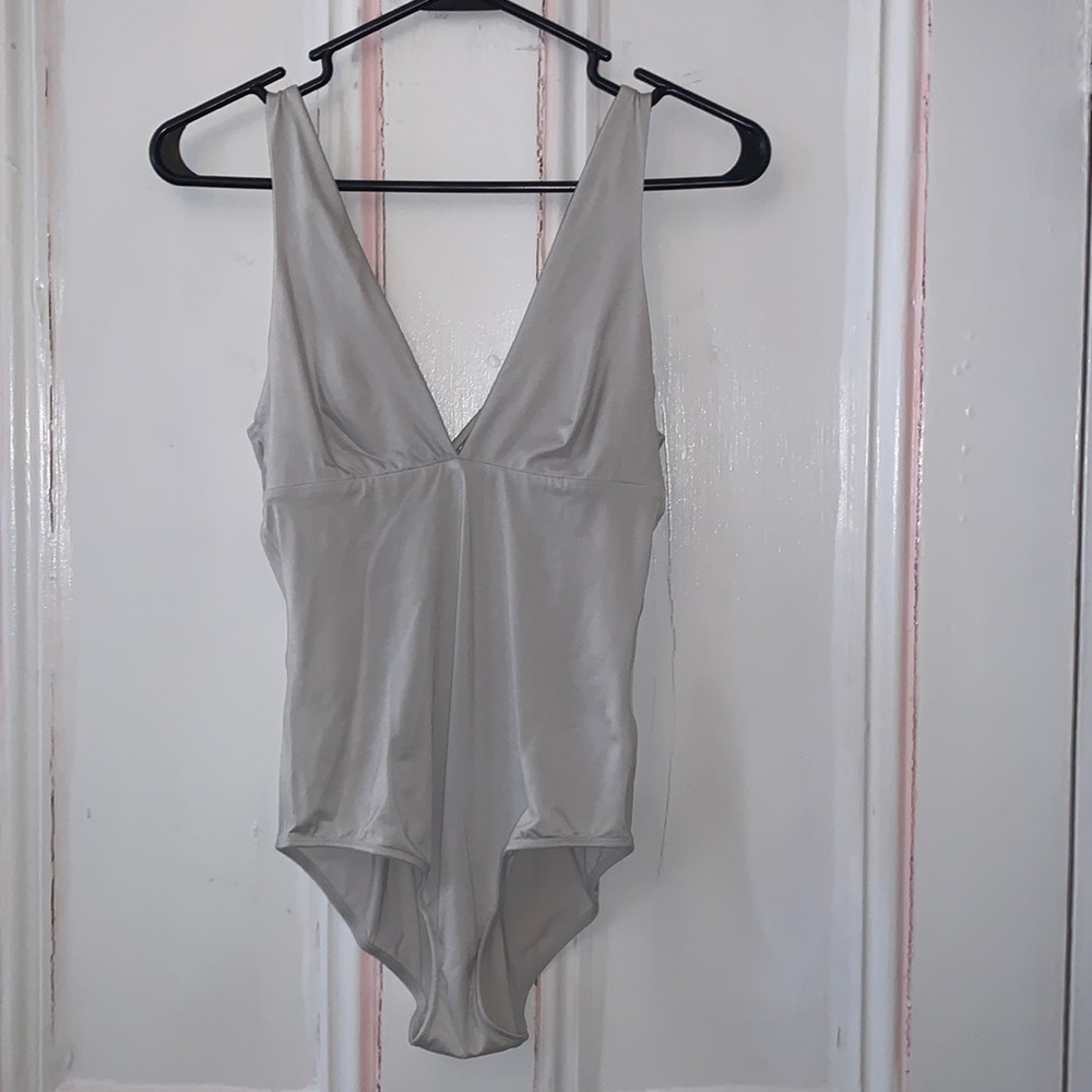 White bodysuit aerie size small